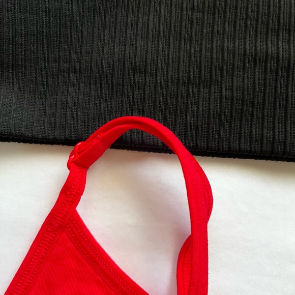 NWOT Set of PINK Victoria's Secret Crop Tops - Picture 12 of 14